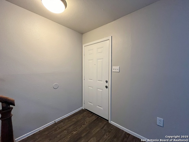 Image 27 of 37 For 2802 Lasses Blvd 1