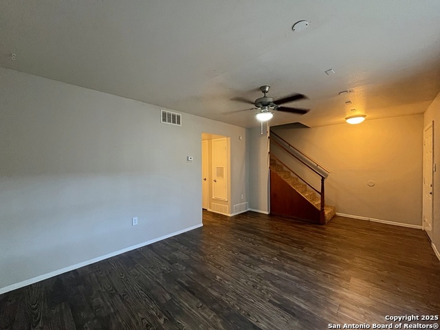 Image 8 of 37 For 2802 Lasses Blvd 1