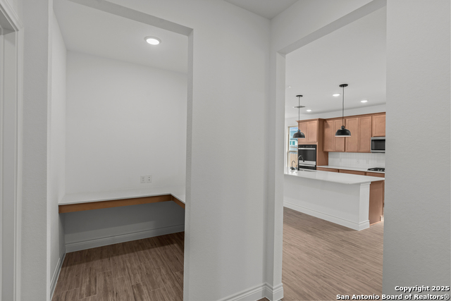 Image 10 of 33 For 604 Pony Bend