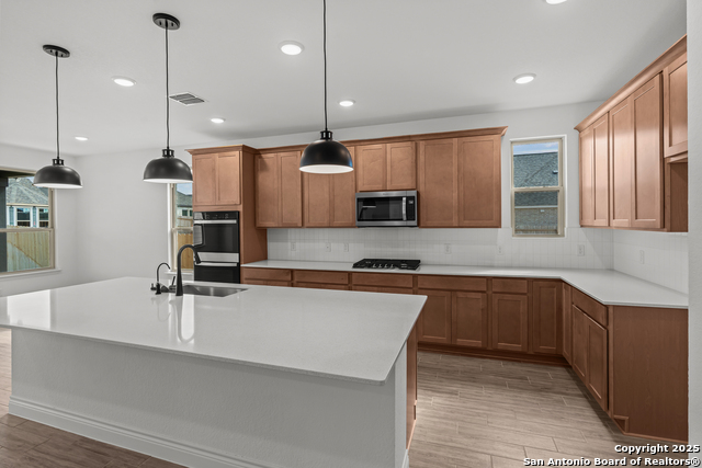 Image 13 of 33 For 604 Pony Bend