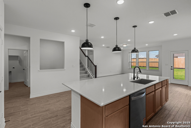 Image 17 of 33 For 604 Pony Bend