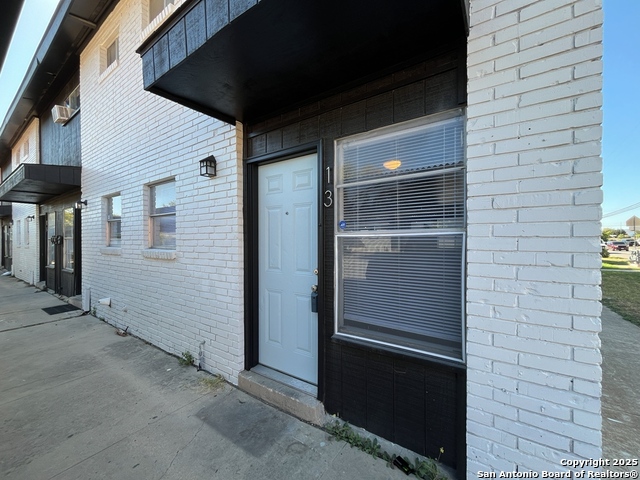 Details for 2802 Lasses Blvd  13, San Antonio, TX 78223