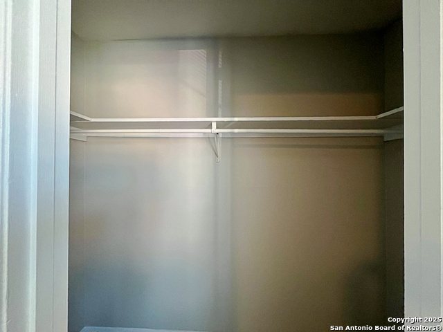 Image 17 of 31 For 2802 Lasses Blvd 13