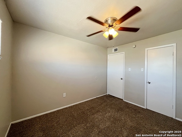 Image 20 of 31 For 2802 Lasses Blvd 13