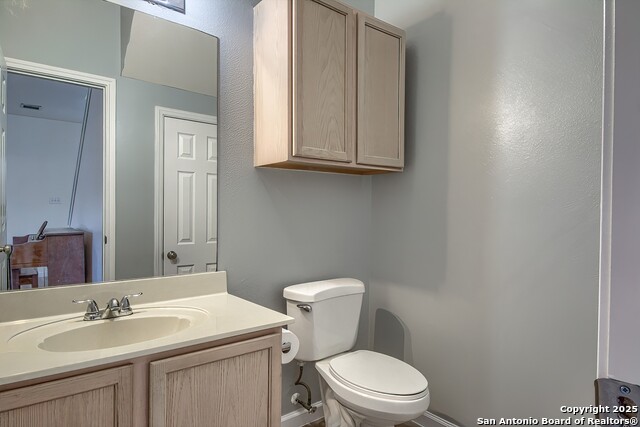 Image 10 of 32 For 22031 Goldcrest Run