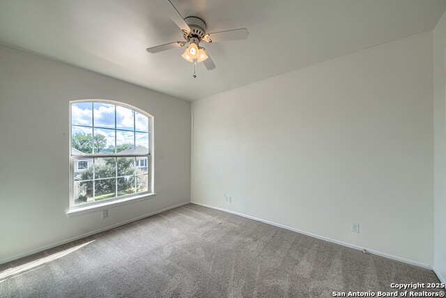 Image 26 of 32 For 22031 Goldcrest Run