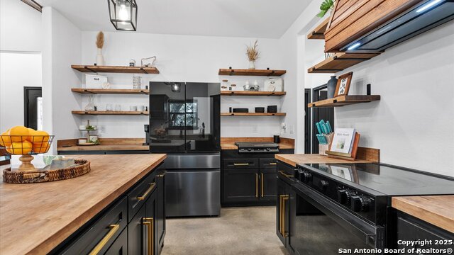 Image 14 of 55 For 411 Cielo Vista