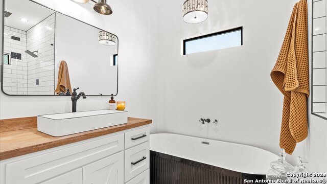 Image 20 of 55 For 411 Cielo Vista