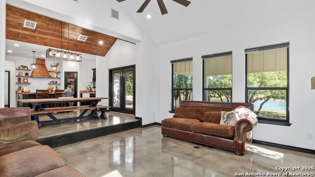 Image 8 of 55 For 411 Cielo Vista