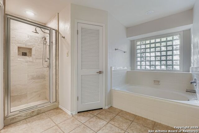 Image 18 of 28 For 16427 Strong Box