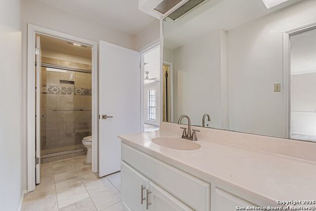 Image 25 of 28 For 16427 Strong Box