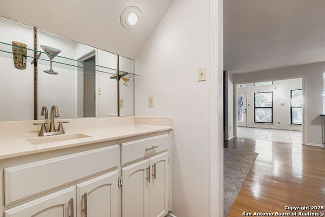 Image 26 of 28 For 16427 Strong Box