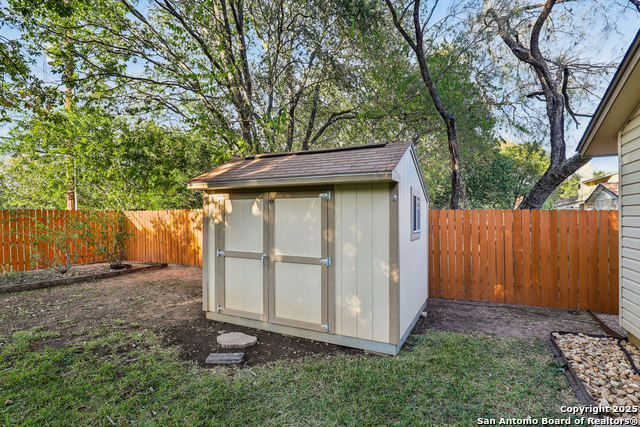 Image 43 of 50 For 2323 Wilderness Wood