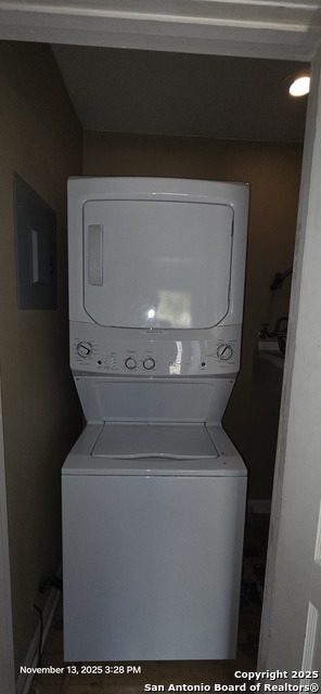 Image 11 of 12 For 455 Eleanor  1