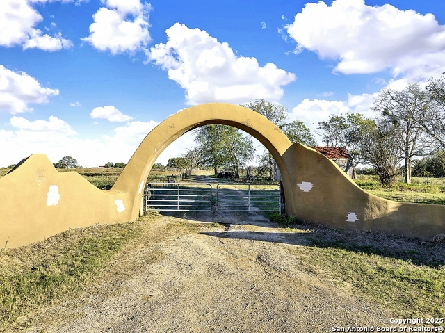 Image 2 of 18 For 622 Reed Creek