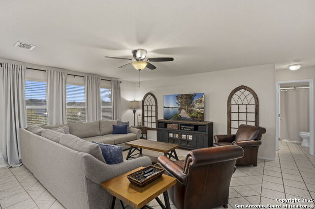 Image 5 of 29 For 10614 Diamond Rock