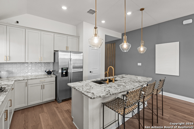 Listing photo id 11 for 308 Rustic Barn Lane