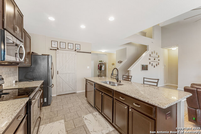 Image 16 of 44 For 729 Pipe Gate