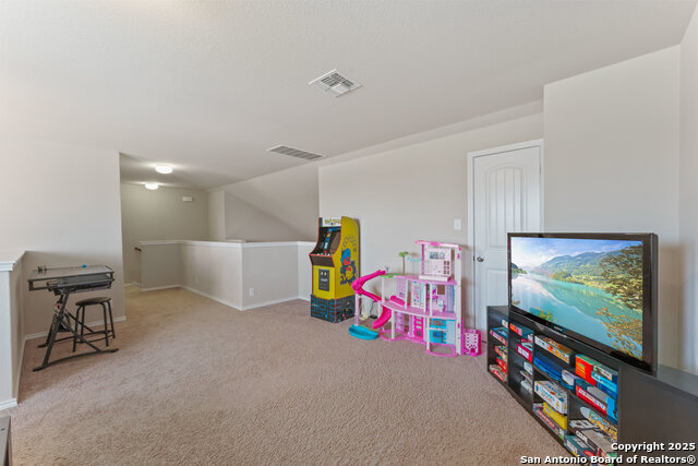 Image 31 of 44 For 729 Pipe Gate