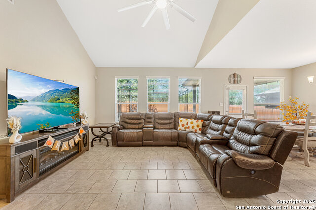 Image 9 of 44 For 729 Pipe Gate