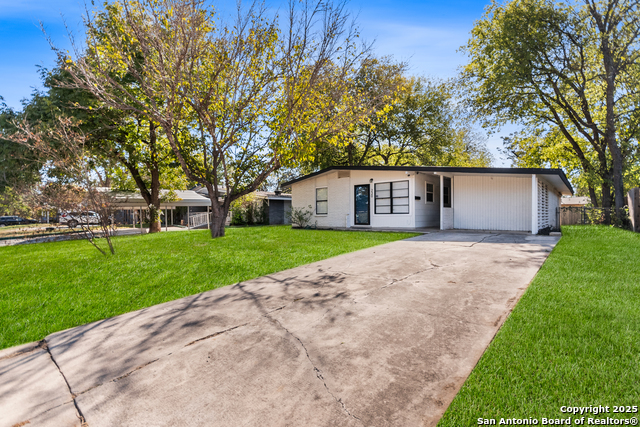 Image 2 of 23 For 230 Dresden  