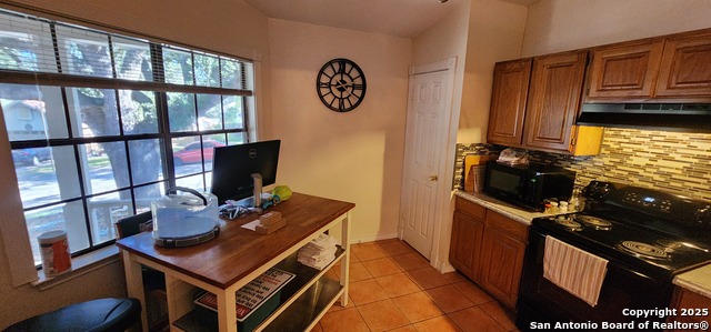 Image 10 of 24 For 6907 Raintree