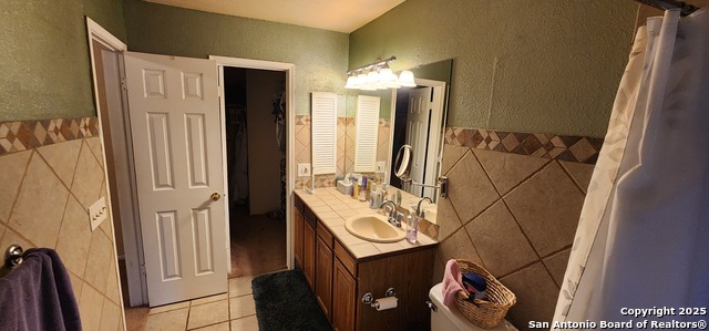 Image 16 of 24 For 6907 Raintree