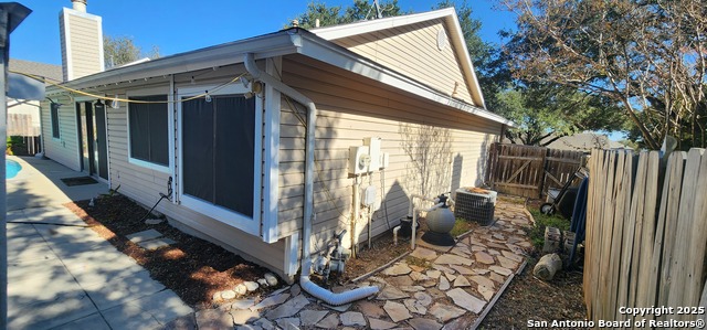 Image 3 of 24 For 6907 Raintree