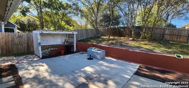 Image 4 of 24 For 6907 Raintree