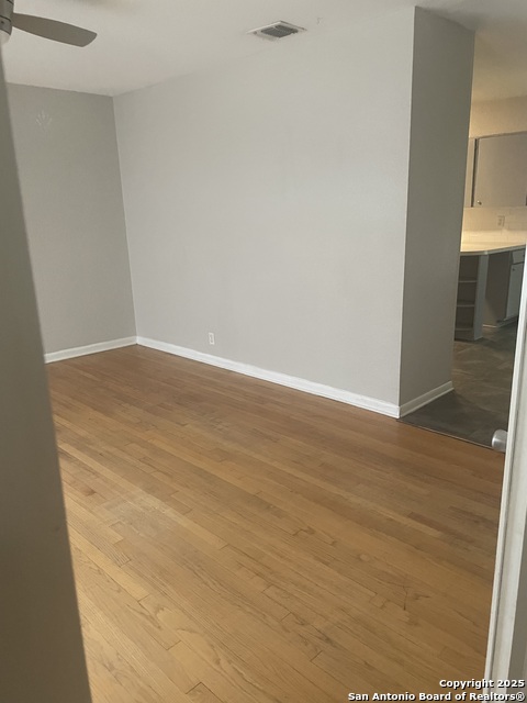 Image 11 of 16 For 4207 Waikiki