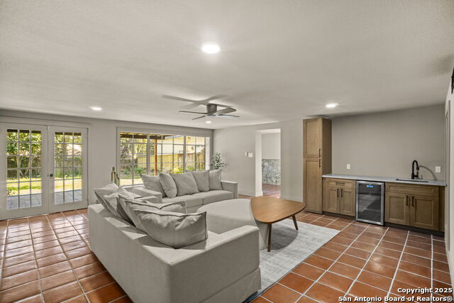 Image 34 of 42 For 850 Estes