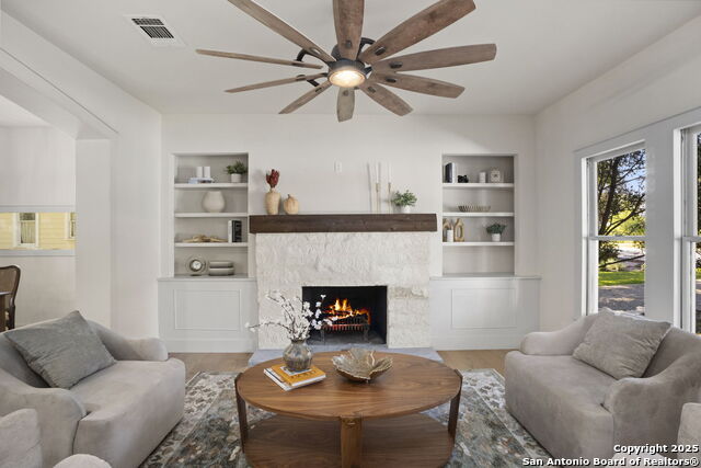 Image 6 of 42 For 850 Estes