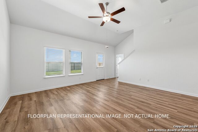 Listing photo id 14 for 6256 Persimmon Lake