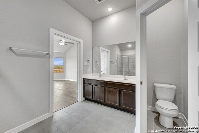 Listing photo id 16 for 6252 Persimmon Lake