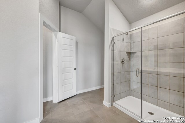 Listing photo id 17 for 6252 Persimmon Lake