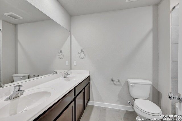 Listing photo id 26 for 6252 Persimmon Lake