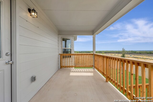 Image 31 of 39 For 6252 Persimmon Lake