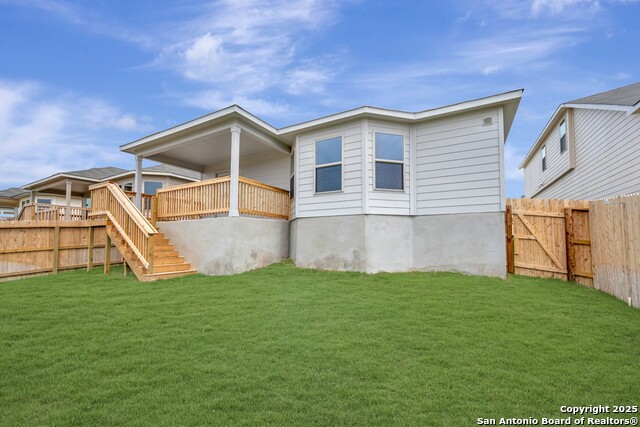 Image 34 of 39 For 6252 Persimmon Lake