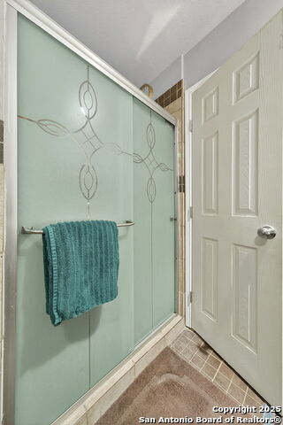 Image 17 of 24 For 12005 Smoking Oaks