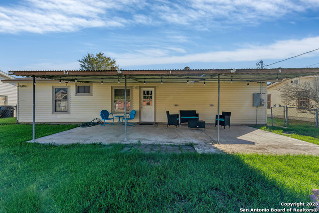 Image 18 of 19 For 4931 Bayhead