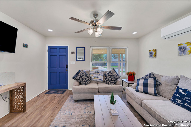 Image 5 of 19 For 4931 Bayhead