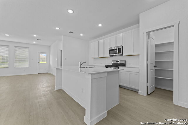 Image 2 of 27 For 1221 Twisted Creek