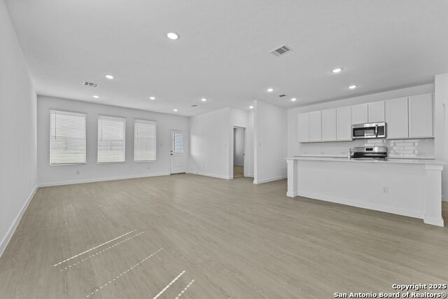 Image 6 of 27 For 1221 Twisted Creek