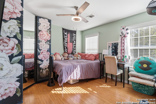 Image 11 of 17 For 513 7th St S