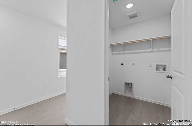 Image 3 of 13 For 10467 Aqueduct Creek