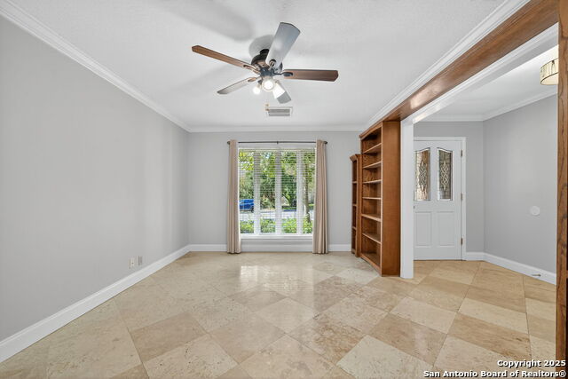 Listing photo id 13 for 12918 Queens Forest