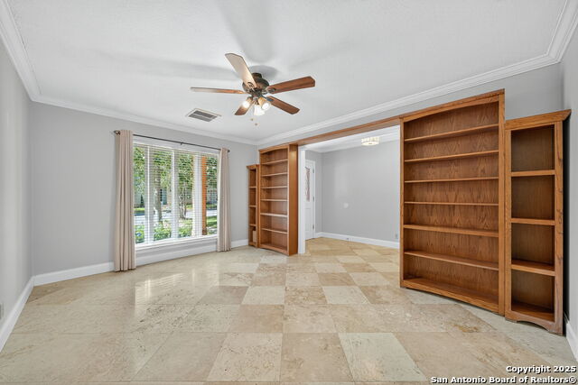 Listing photo id 14 for 12918 Queens Forest