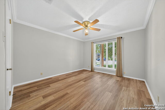 Listing photo id 23 for 12918 Queens Forest
