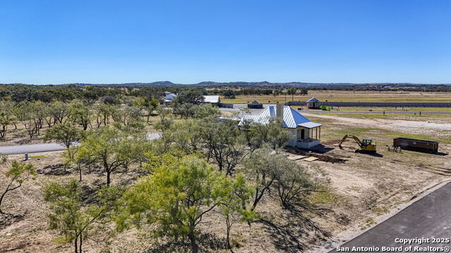 Details for 77 Arch Ray Loop, Fredericksburg, TX 78624