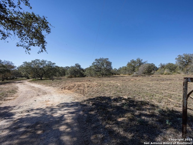 Details for 444 Enchanted, Somerset, TX 78069